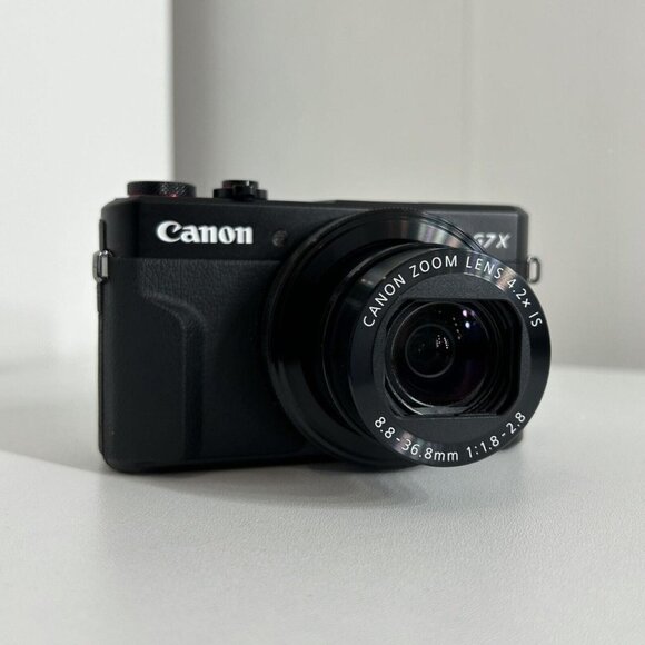Canon PowerShot G7 X Mark II 20.1 MP Digital Camera - Black With Camera Bag - Picture 1 of 8